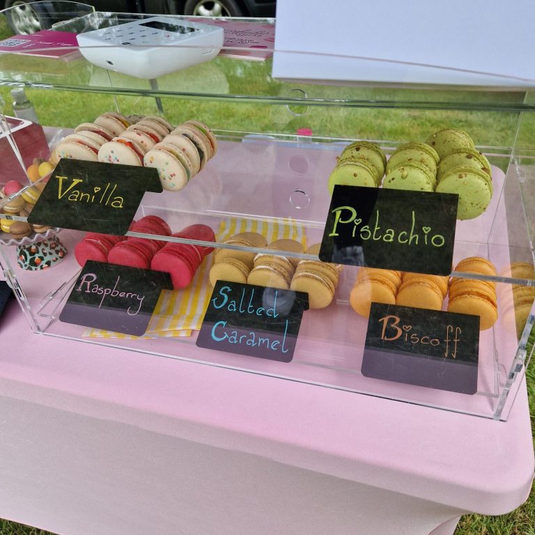 Macaron table display