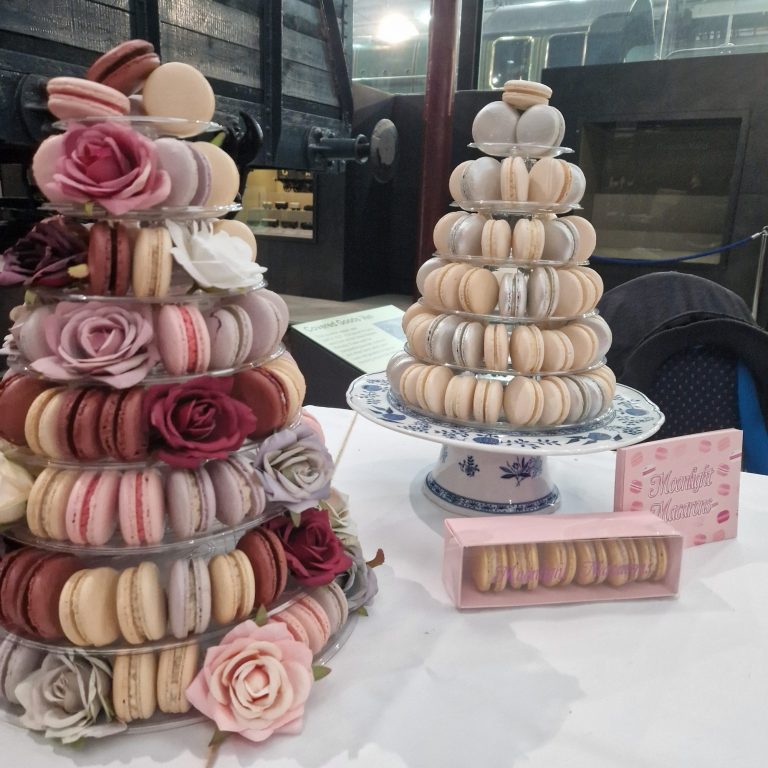 Macaron table display